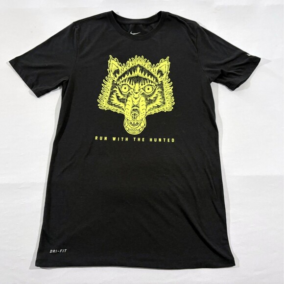 Nike Run With The Hunted Flaming Wolf M Dri-Fit T-Shirt Mens Atheltic Cut Sz S - Picture 2 of 13